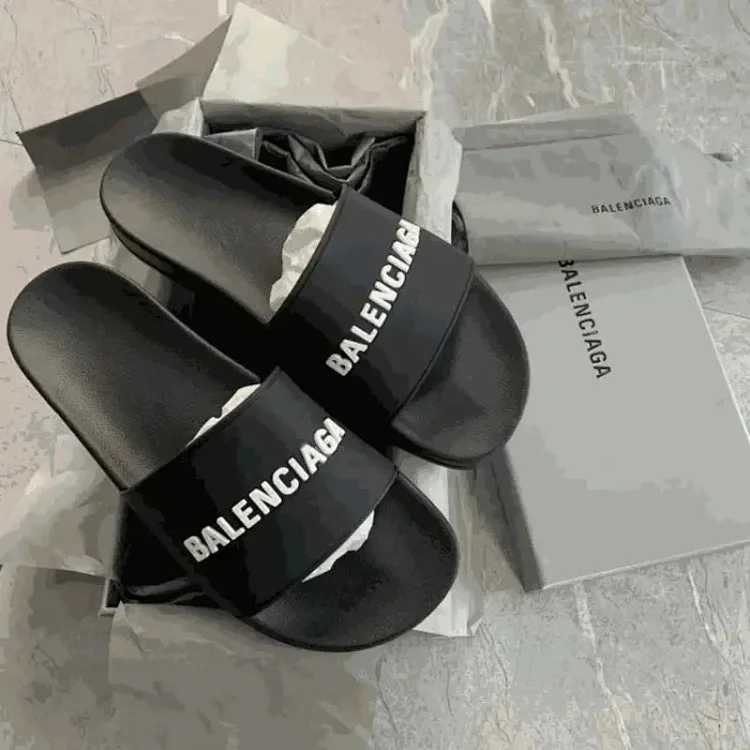 BALENCIAGA   slippers